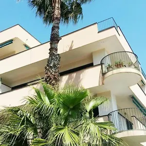 Apartment Copacabana Vista Mare E Parking, Sanremo