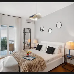 Appartement Mamariviera Holidays - Casa Vista Mare Con Piscina, San Remo